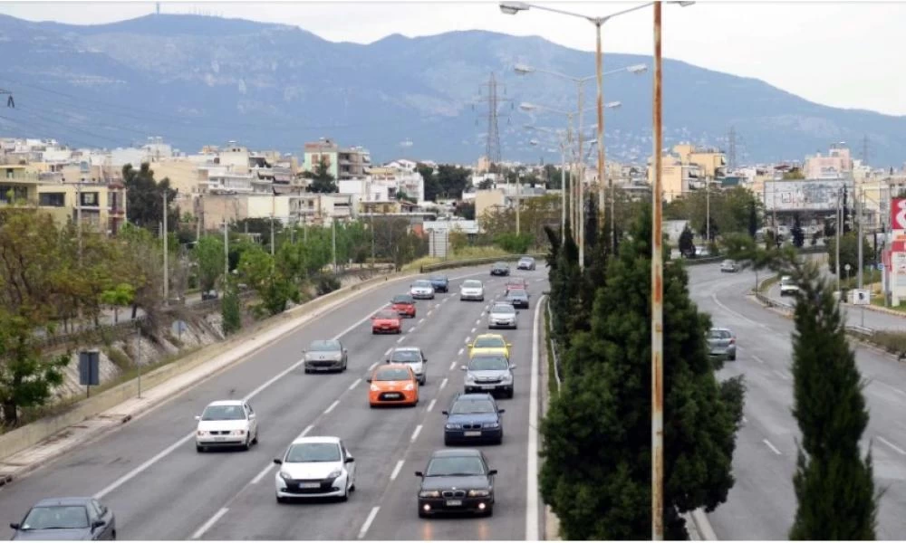 Κυκλοφοριακές ρυθμίσεις από αύριο Δευτέρα στις εθνικές οδούς Αθηνών - Κορίνθου και Αθηνών - Λαμίας